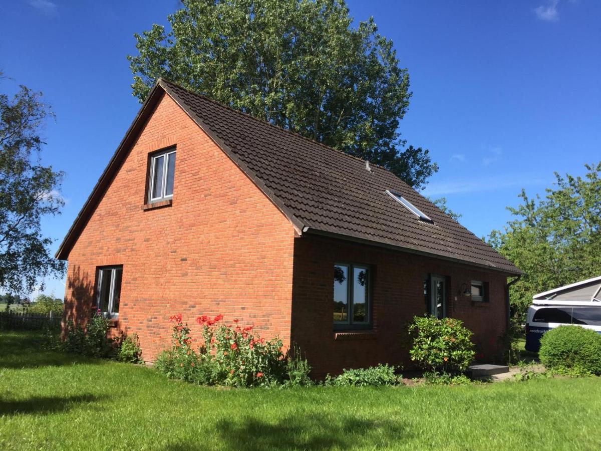 Ferienhaus Mit Garten In Nordseenaehe Langenhorn Exterior photo